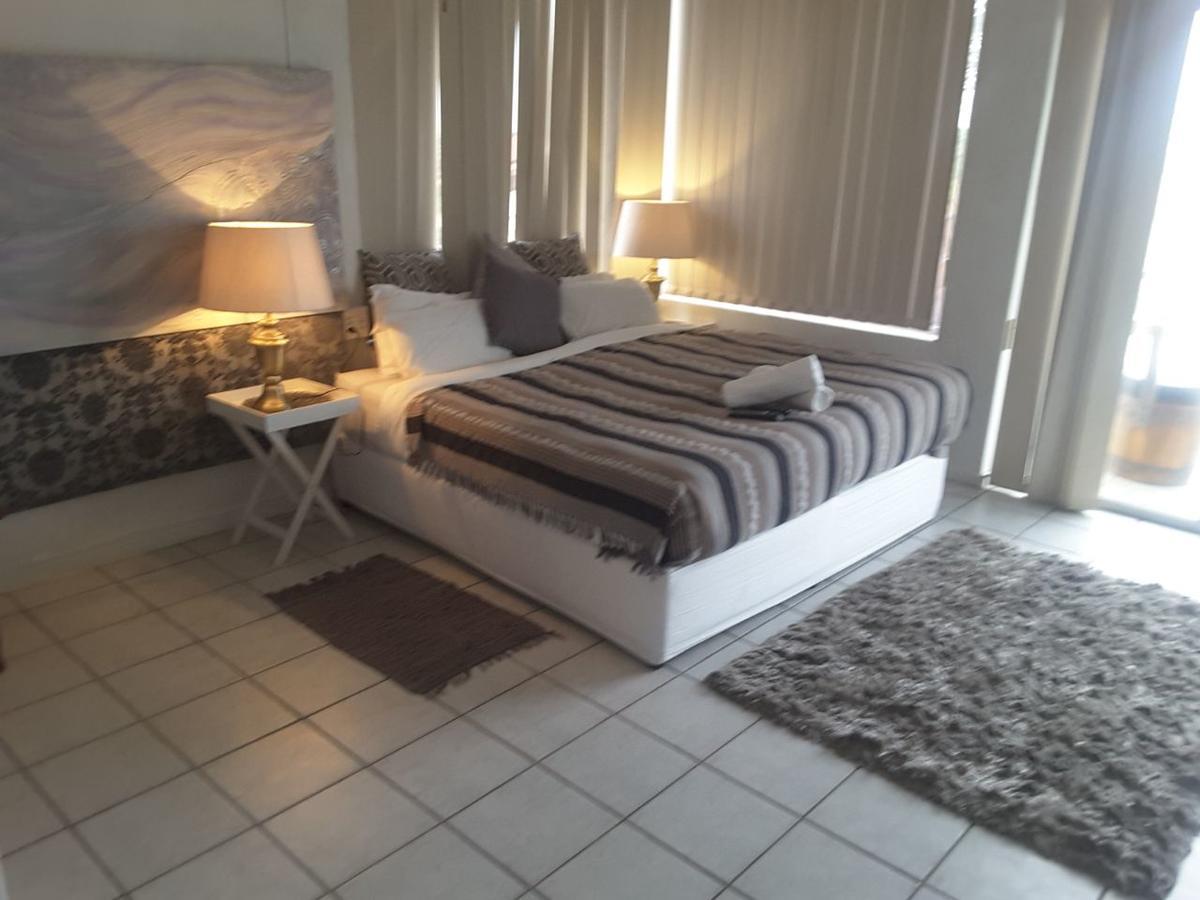 Hotel Bread & Barrel Palazzo Blouberg à Bloubergstrand Extérieur photo