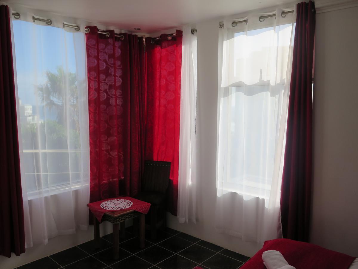 Hotel Bread & Barrel Palazzo Blouberg à Bloubergstrand Extérieur photo